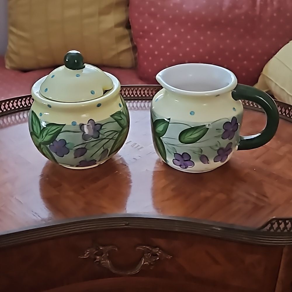 Vintage ceramic cream and sugar flowered set